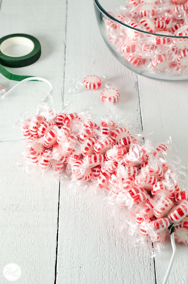 making a candy wreath