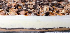 layered oreo ice cream cake