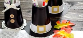 thanksgiving pilgrim hat and dress crayon/colored pencil cups!