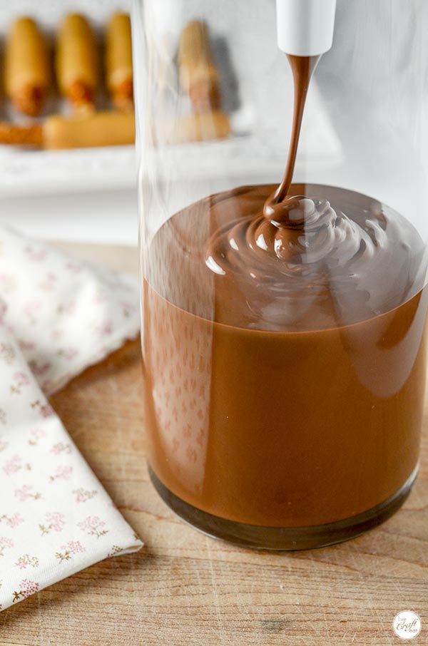 melted chocolate for dipping pretzel rods