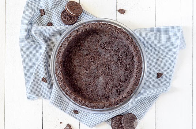 how to make chocolate oreo cookie pie crust